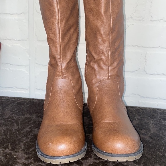 Charlotte Russe boots faux brown leather riding style quilted pattern - Picture 5 of 6